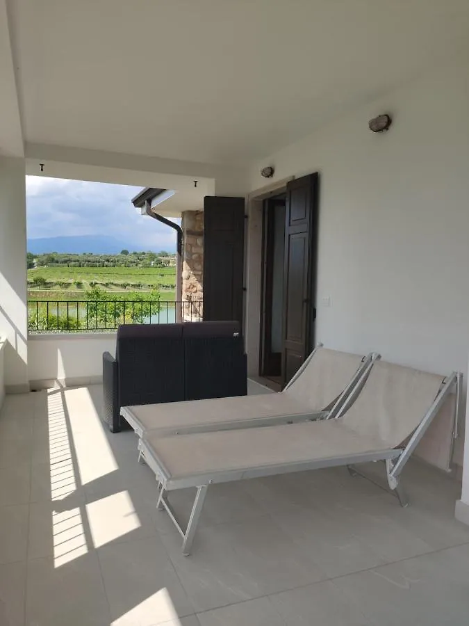 Sara Holiday Rentals Bardolino Apartment