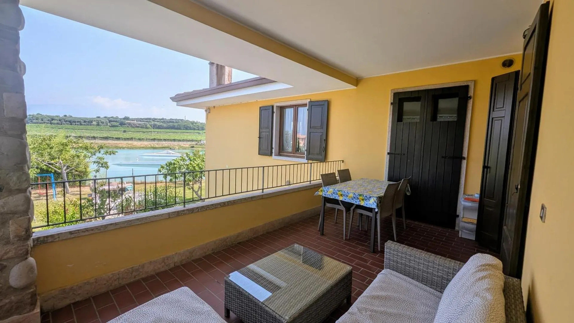 Apartment Sara Holiday Rentals Bardolino Italy